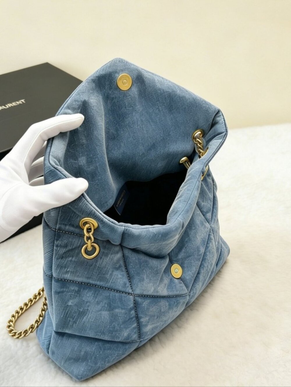 Saint Laurent Puffer Medium Bag - Picture 3 of 6